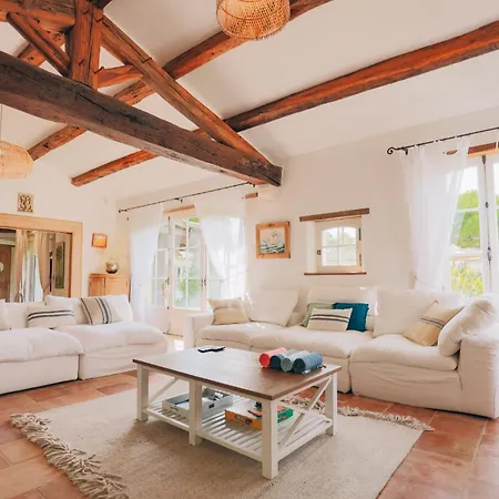 Lady Les Portes-en-Re